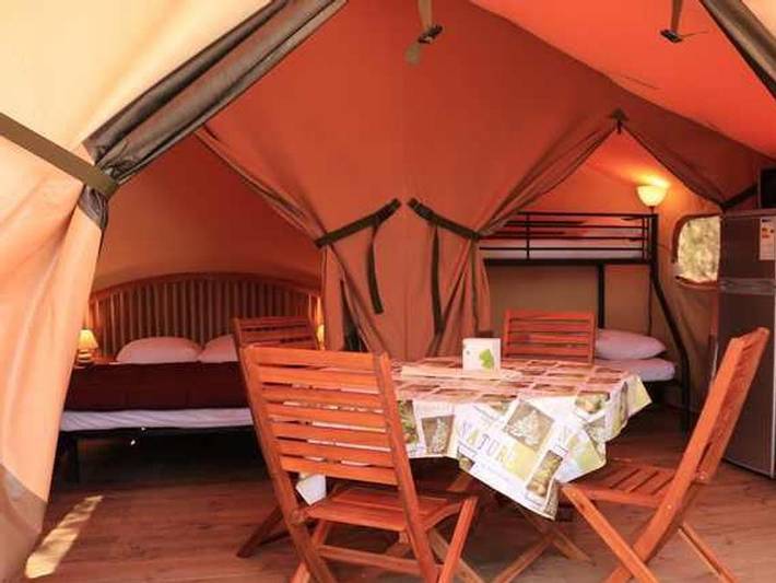 Camping l'Esplanade - Tienda de lona y madera 5 personas - Tienda de campaña Victoria - 2 habitaciones in Cappiciolo, Olmeto
