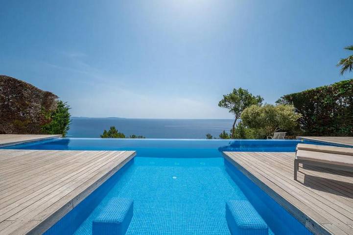 Ferienhaus für 10 Personen, mit Terrasse und Garten sowie Pool in Maioris Decima