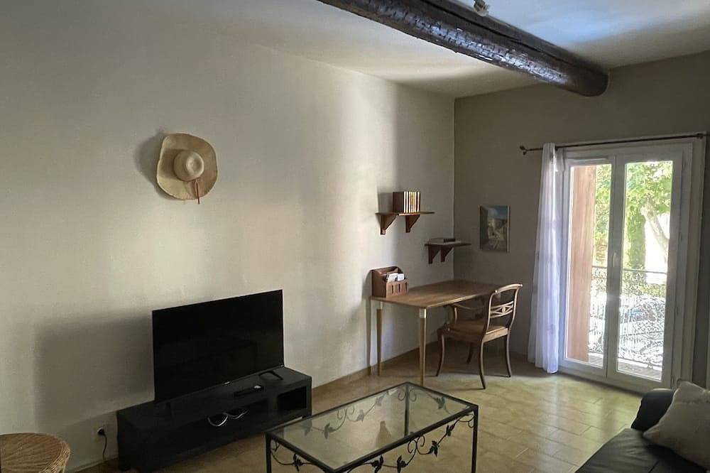 House in the heart of the village in Montagnac, Mittelmeerküste (Frankreich)