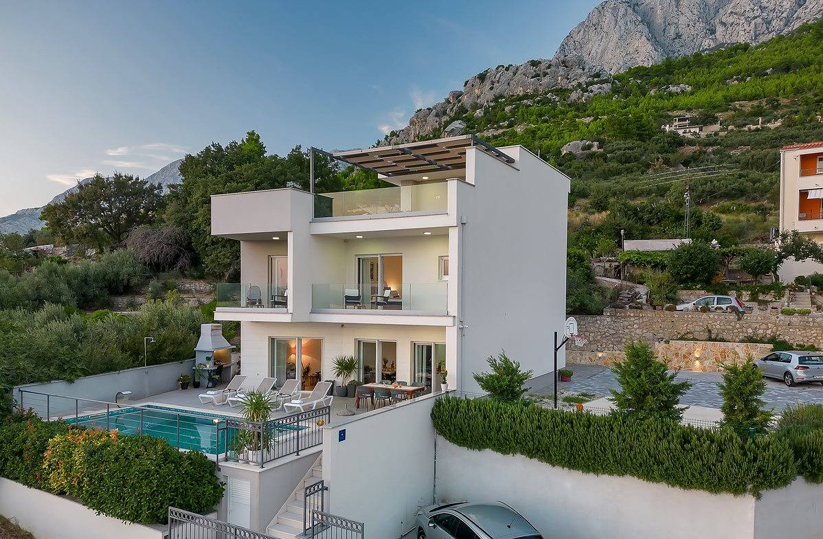 Luxusvilla Mae in Makarska, Basketballplatz in Krvavica, Makarska Riviera
