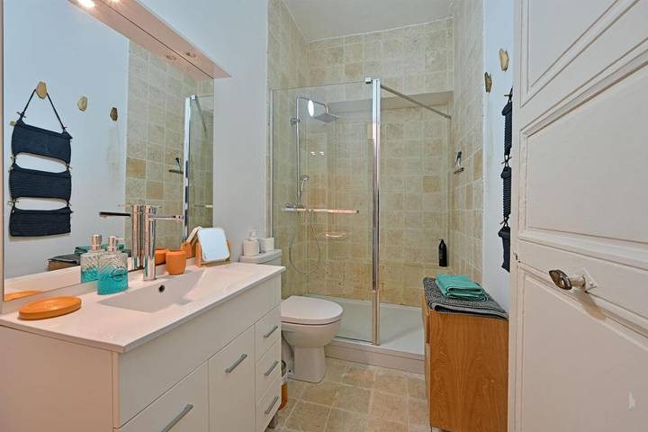 Gîte pour 4 personnes, avec terrasse, animaux acceptés dans Palais des Papes - 4