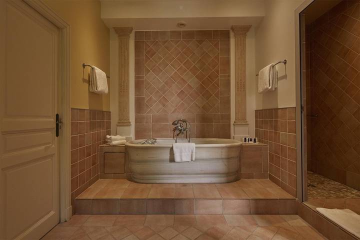 Hôtel pour 4 personnes, avec piscine, animaux acceptés à Chambéry - 4