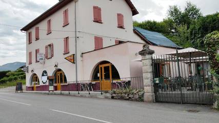 Chambre d’hôte pour 4 personnes, avec jardin, adapté aux familles dans Lac d'Aiguebelette