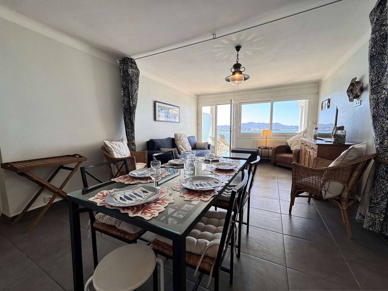 Geheel appartement, Vakantieappartement voor 6 personen met terras in Sanary-sur-Mer, Toulon regio