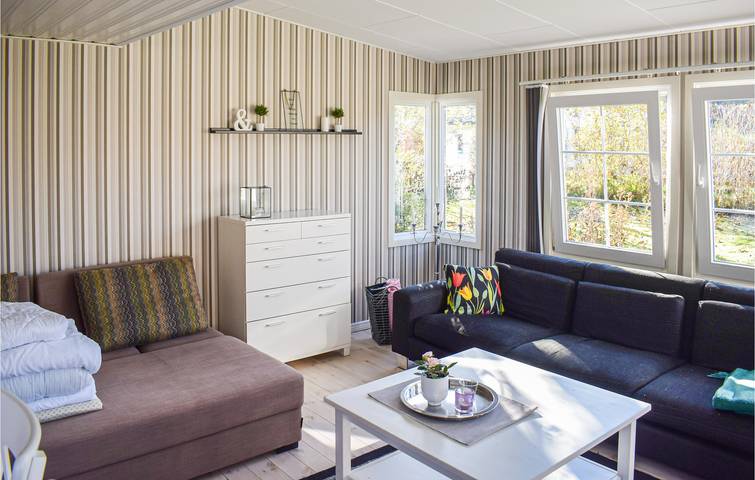 Ferienhaus für 4 Personen mit Terrasse in Jönköping, Vättern
