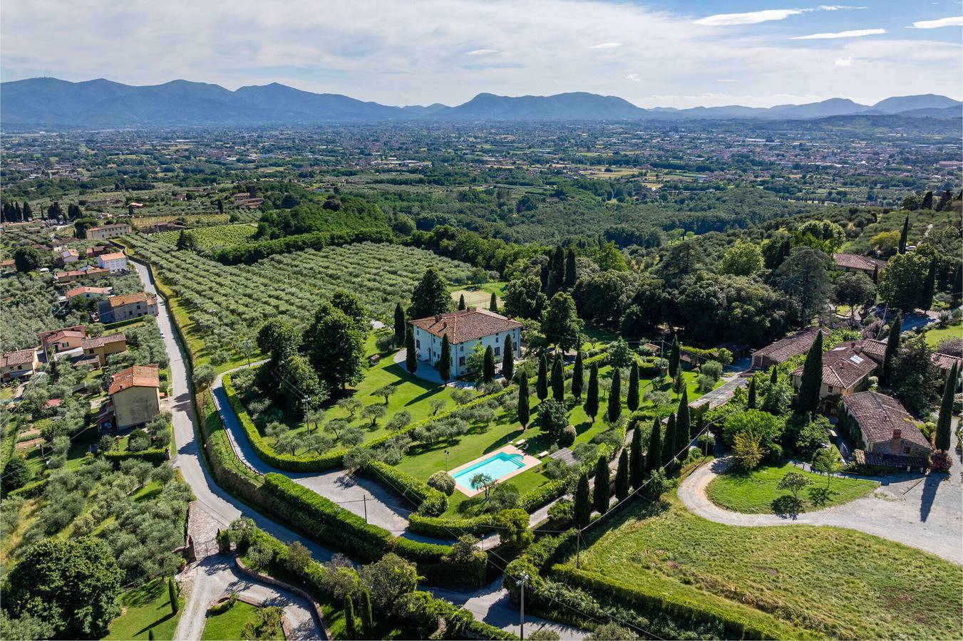 Fattoria Mansi Bernardini - Villa Bernardini in Capannori, Lucca Province
