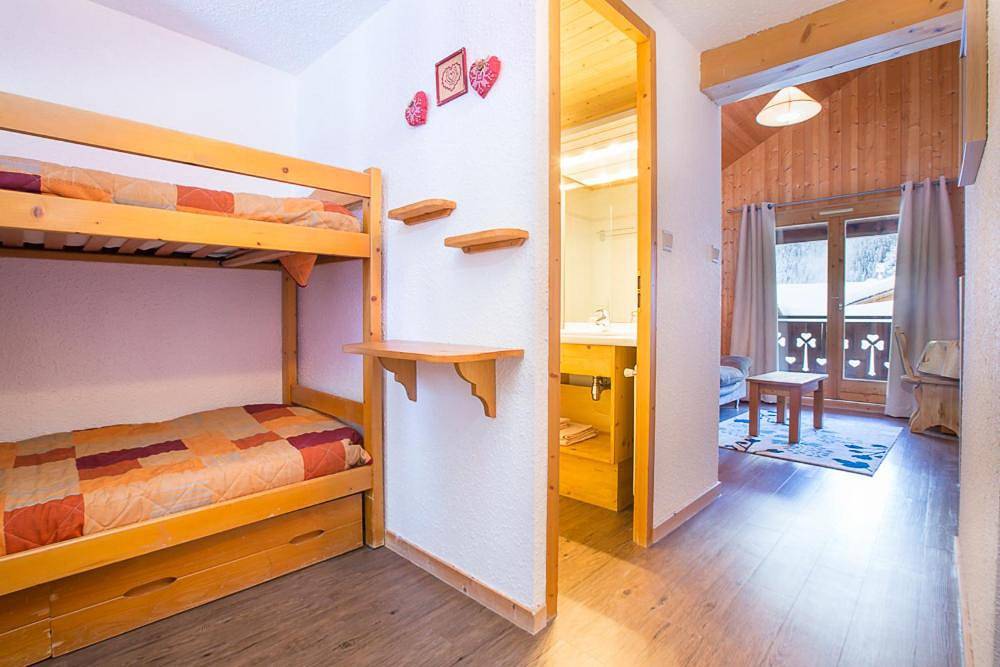 Twin Room in Morzine, Les Portes du Soleil