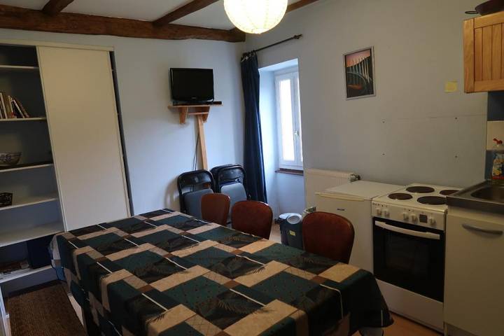 Gîte pour 11 personnes, avec vue à Tournemire - 4