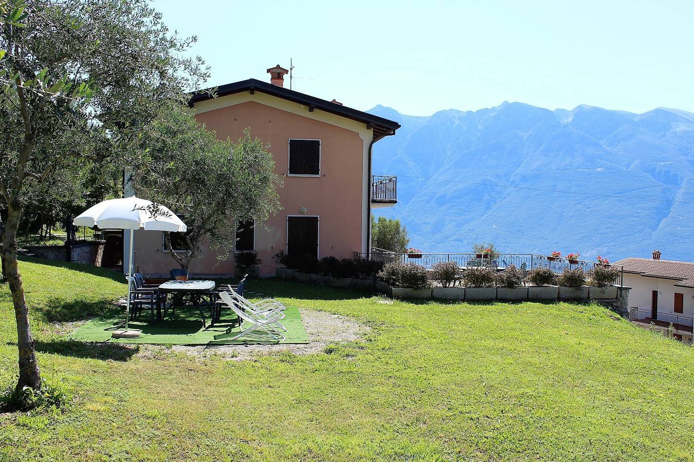 Ganze Wohnung, Infinity by Garda Fewo in Oldesio, Tignale