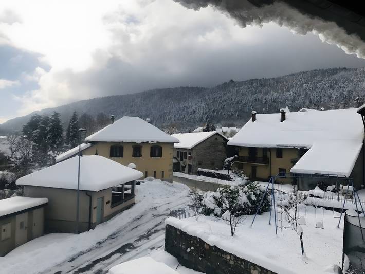 Location de vacances pour 5 personnes, avec jardin dans l' Ain
