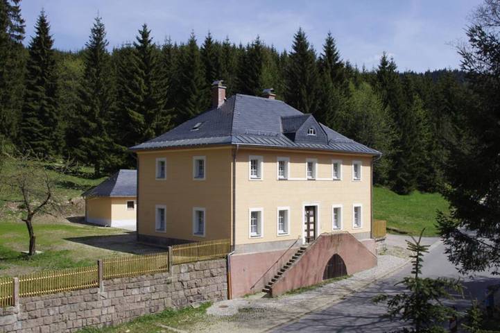 Chalet für 18 Personen, mit Balkon und Garten