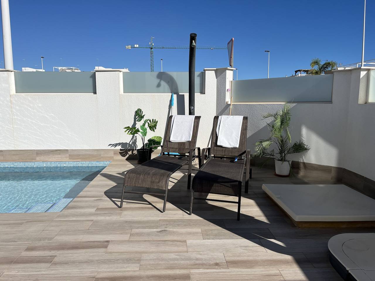 Villa de lujo de tres dormitorios con piscina privada y solárium en la azotea in San Pedro del Pinatar, Costa Cálida
