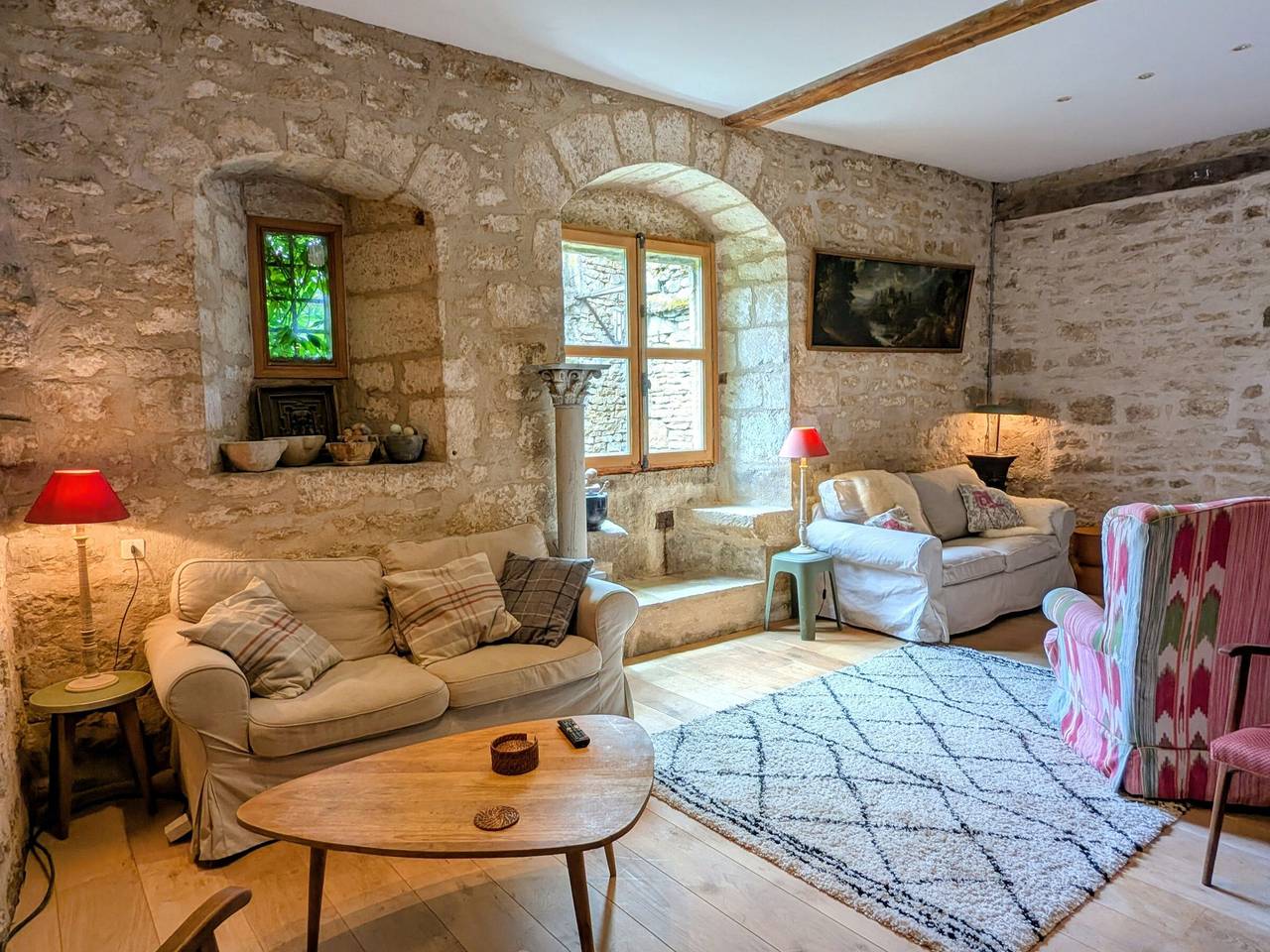 Maison de charme au cåur de citã© mã©diã©vale in Flavigny-sur-Ozerain, Région de Montbard