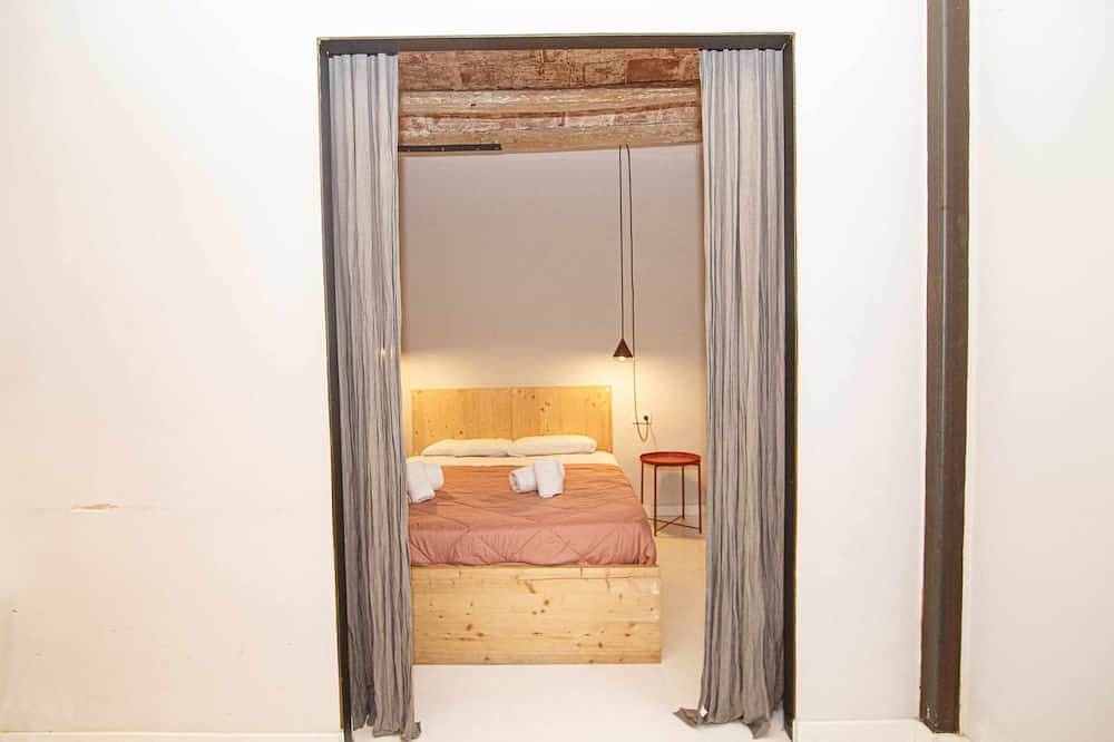 Ganze Wohnung, Apartment Tr Auriga in the Barri Vell, Girona in Girona, Gironès