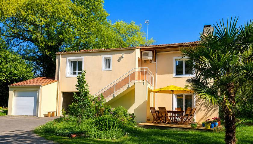 Gîte pour 10 personnes, avec Terrasse et Jardin dans Le Portmain