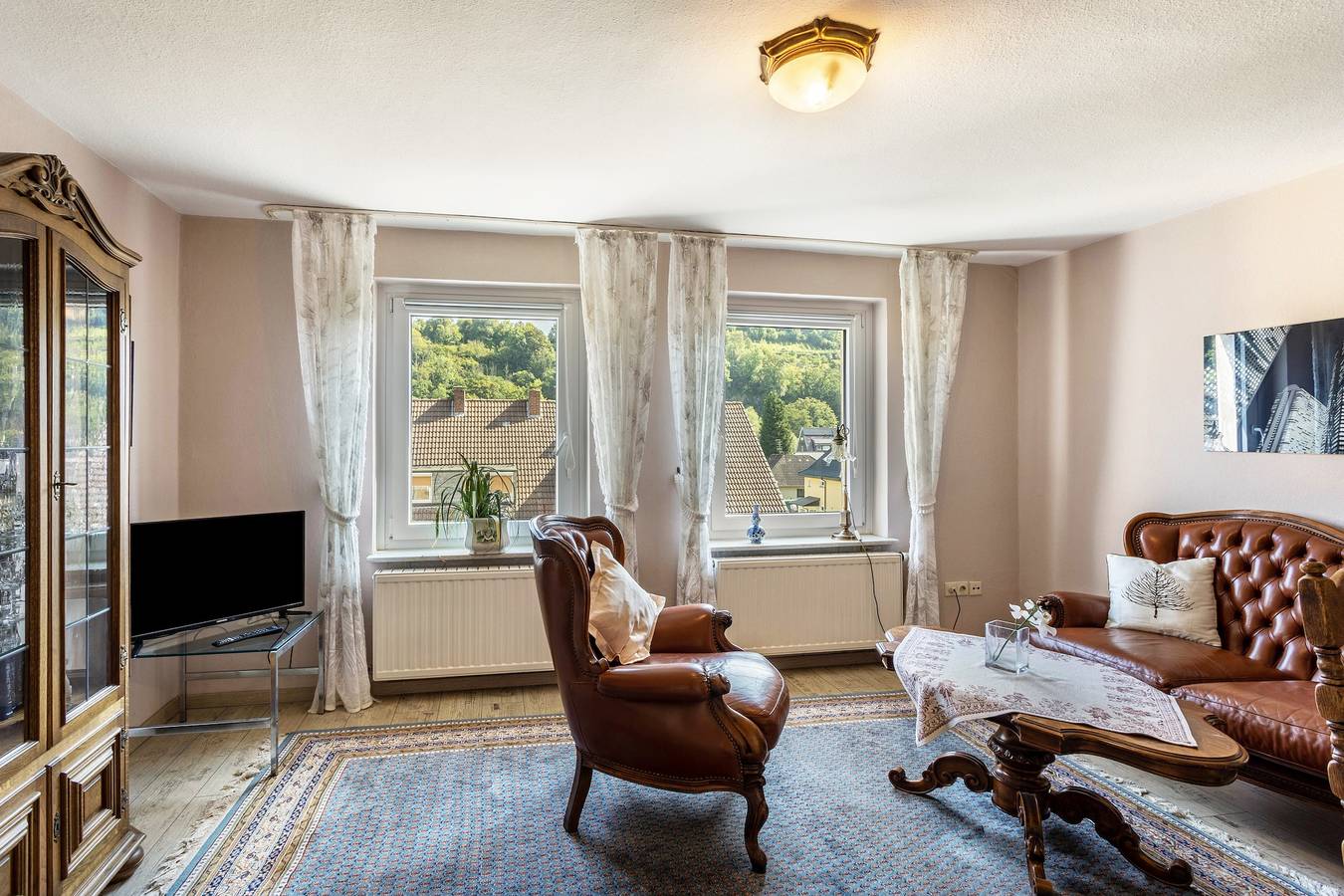 Appartement entier, Appartement 'Ferienwohnung Schlossbergblick' avec terrasse partagée, jardin partagé et Wi-Fi in Arnsberg, Arrondissement du Haut-Sauerland