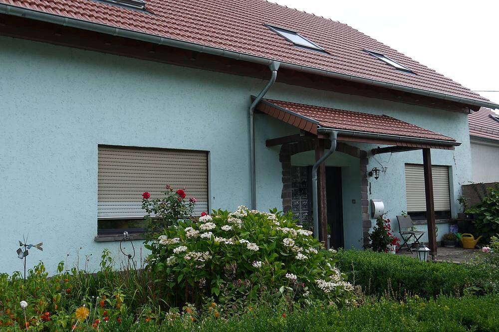 Entire apartment, Apartment on the edge of the forest in Losheim am See district Scheiden in Losheim am See, Saar-Nahe-Bergland