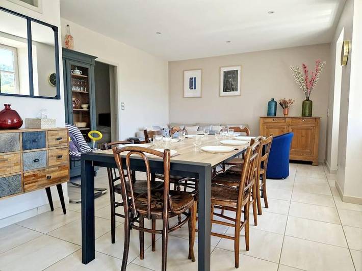 Location de vacances pour 8 personnes, avec terrasse et jardin à Saint-Côme-d'Olt - 4