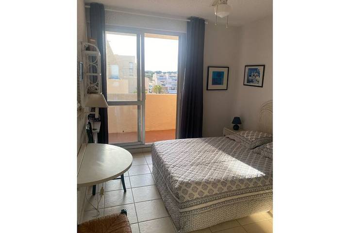 Ganze Wohnung, Bright family apartment with terrace and stunning sea view in Mittelmeerküste (Frankreich)