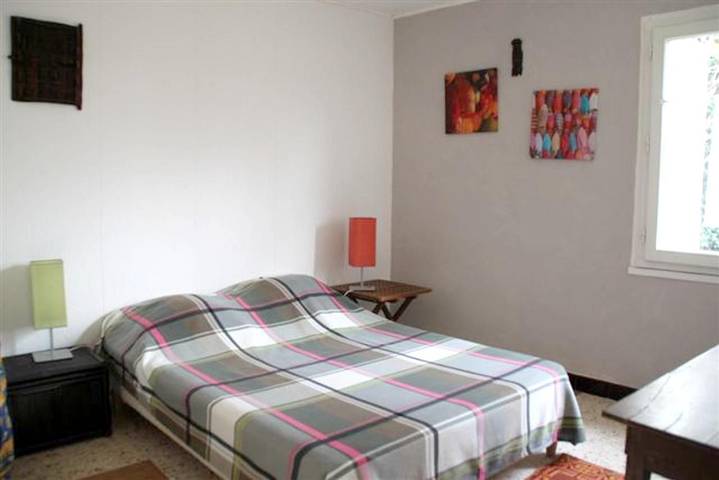 Location de vacances pour 8 personnes, avec terrasse et jardin, animaux acceptés à Reillanne - 3