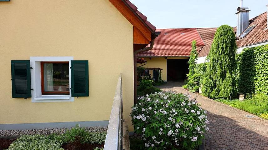 Ferienhaus für 9 Personen, mit Garten und Ausblick, kinderfreundlich in Kaiserstuhl - 3