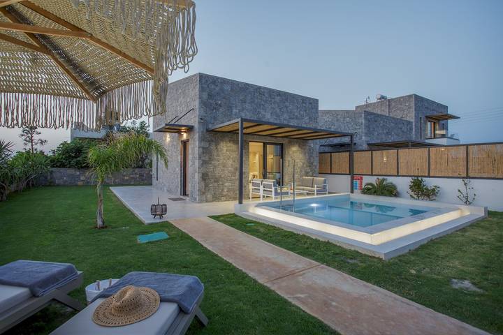 Location de vacances pour 4 personnes, avec piscine et jardin dans Malia - 3