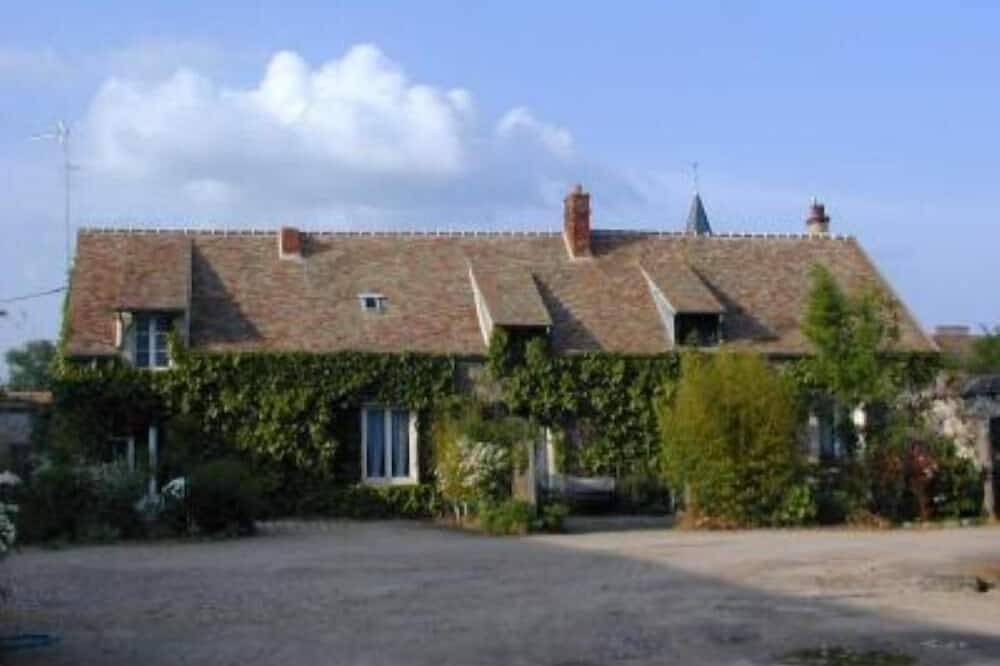 Chevannes: Ferme de charme et de caractère in Chevannes (Essonne), Parc naturel régional du Gâtinais français