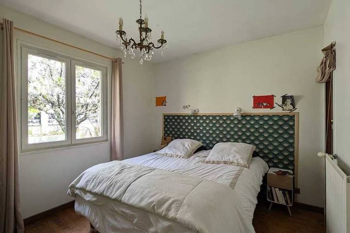 Location de vacances pour 6 personnes, avec piscine ainsi que terrasse et jardin à Bouliac - 4