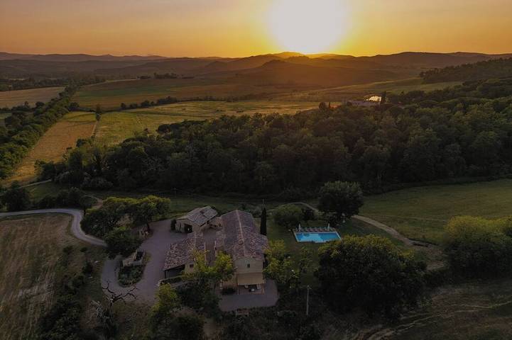 Villa per 14 persone, con giardino in Buonconvento