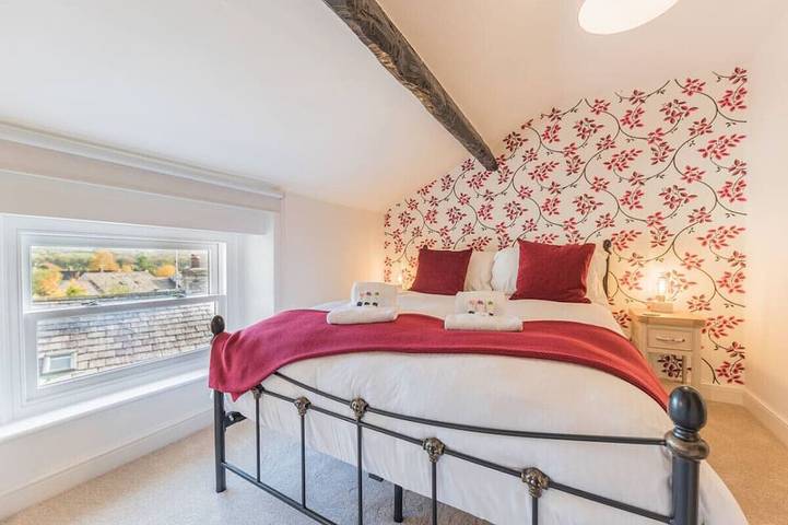 Gorgeous Georgian family friendly property, central Kirkby Lonsdale with parking and Ev charger in Kirkby Lonsdale, Yorkshire Dales National Park