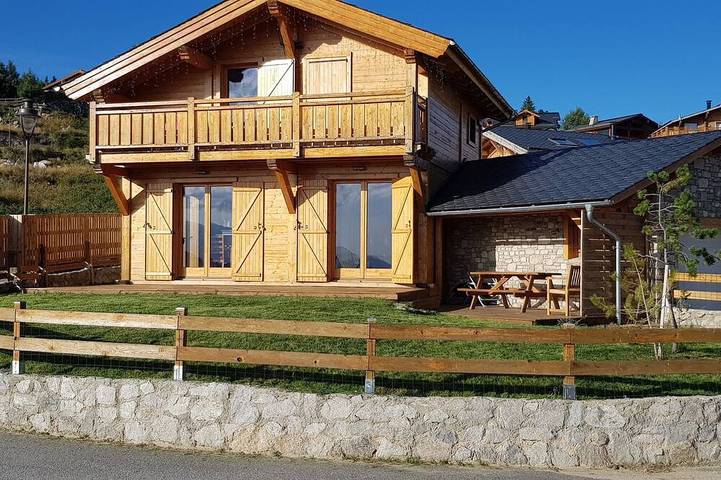 Chalet pour 7 personnes, avec jardin et balcon à Font-Romeu-Odeillo-Via