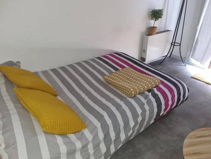 Location de vacances pour 2 personnes, avec terrasse, animaux acceptés à Carbon-Blanc - 2