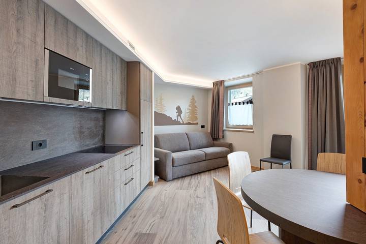 Appartement entier, Appartement "Wood Mountain Planet Suite House", avec vue montagne, Wi-Fi & balcon in Livigno (Town), Livigno