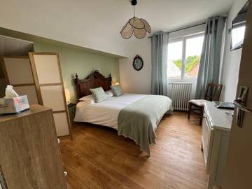 Chambre d’hôte pour 2 personnes, avec vue ainsi que jardin et terrasse à Érondelle