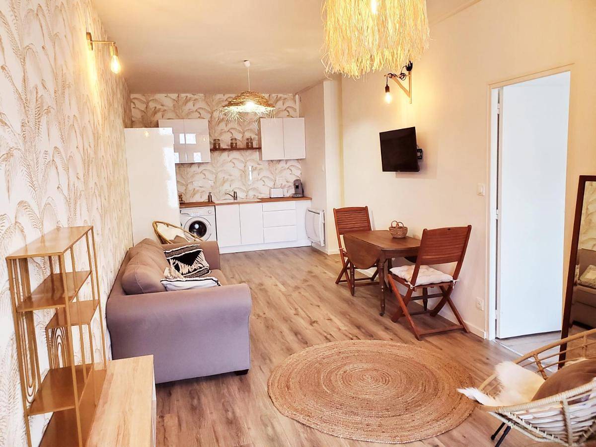 Appartement entier, Two-Bedroom Apartment in Châlons-en-Champagne, Marne