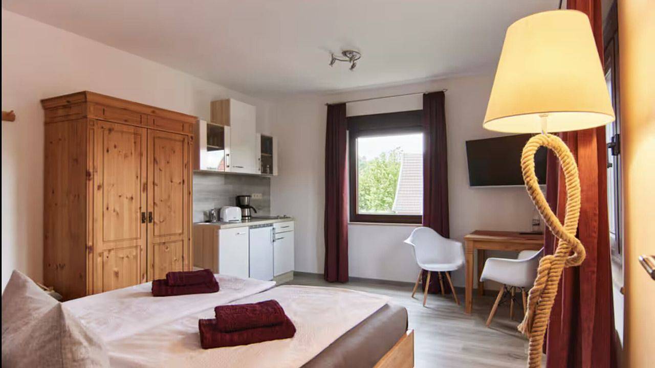 Ganze Ferienwohnung, Ferienwohnung für 2 Personen (30 m²) in Thale in Neinstedt, Thale