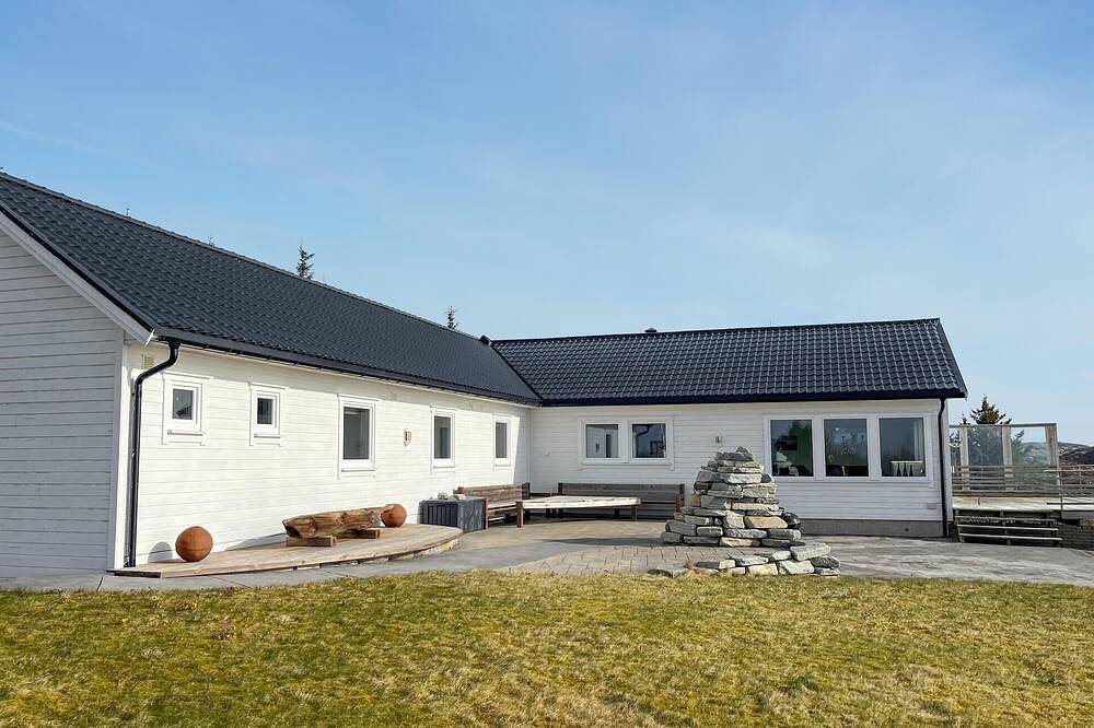Schönes Haus mit 5 Schlafzimmern in. in Frøya