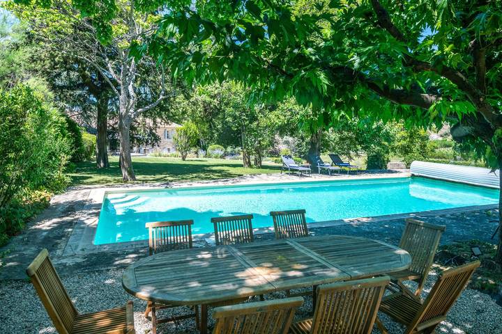 Location de vacances pour 12 personnes, avec piscine ainsi que jardin et terrasse à Malaucène - 2