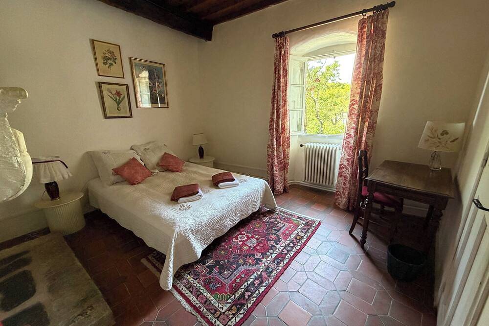 Le Liotard - Grande demeure familiale : confort, piscine, vue - 10/16+ personnes in Aubignas, Privas (arrondissement)