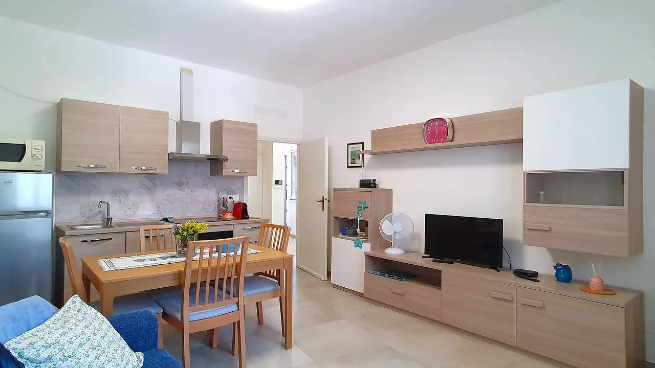 Ganze Ferienwohnung, Ferienwohnung für 4 Personen (50 m²) in Luino in Luino, Comune di Luino