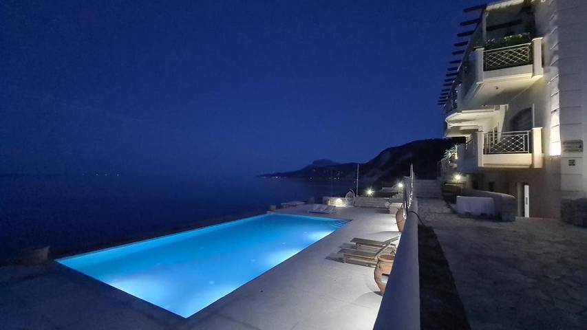 Maison d’hôte pour 2 personnes, avec jardin ainsi que piscine et vue