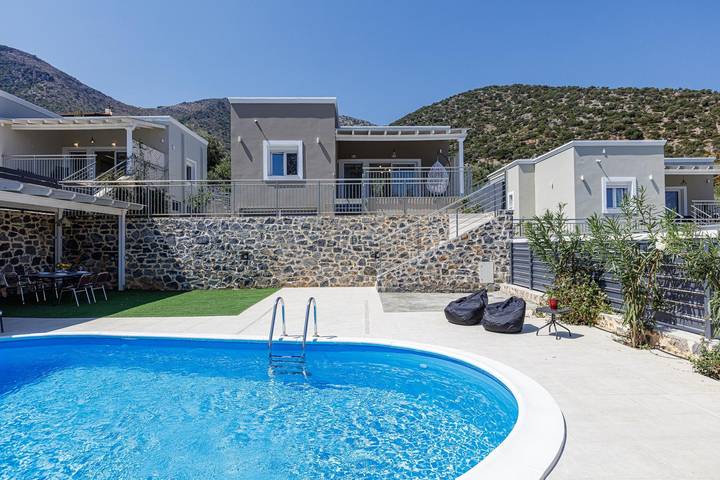 Ferienhaus für 9 Personen, mit Garten und Pool, kinderfreundlich in Rethymno und Umgebung