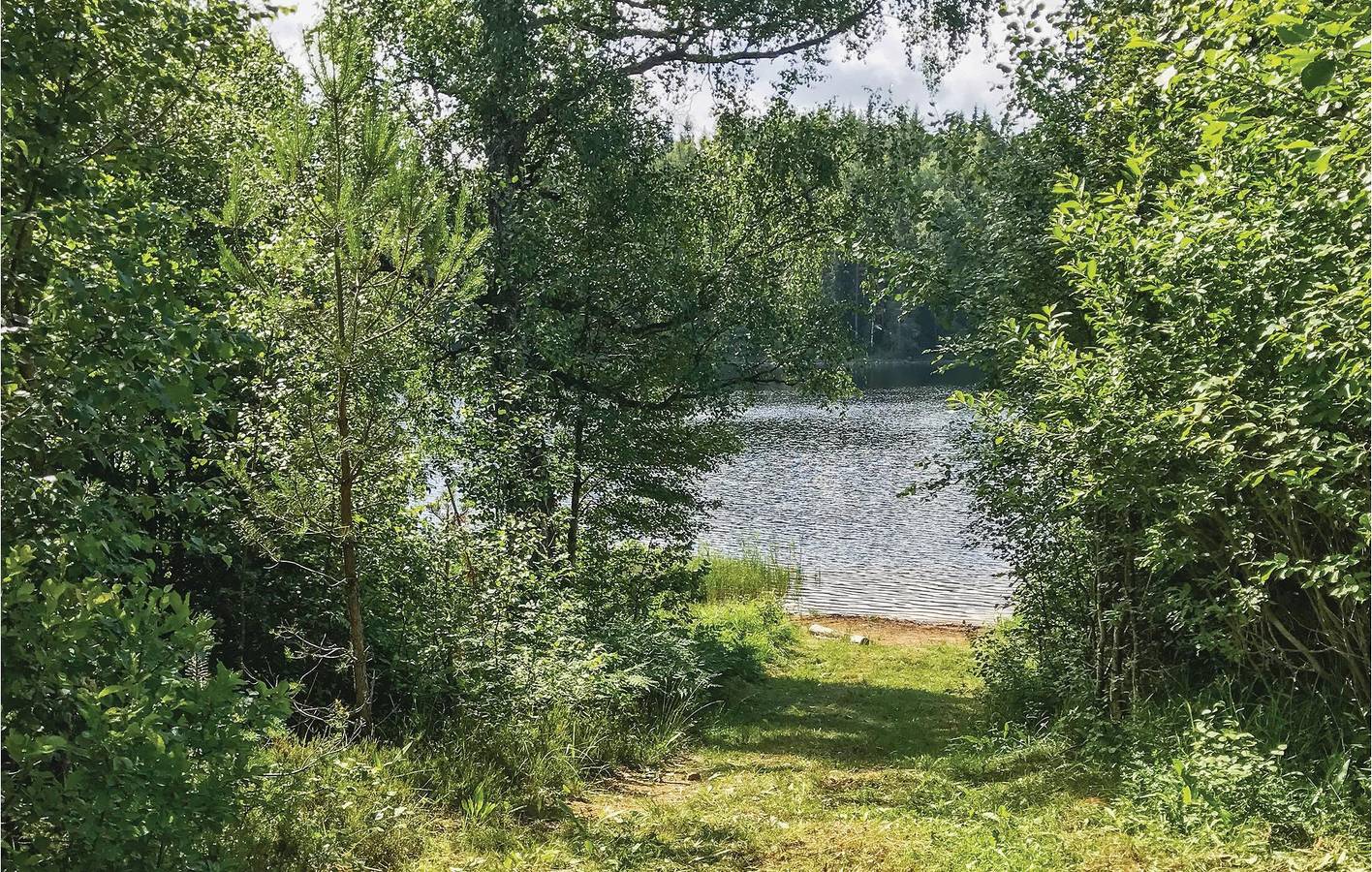 Ferienhaus für 4 Personen mit Garten in Dalslands Kanal