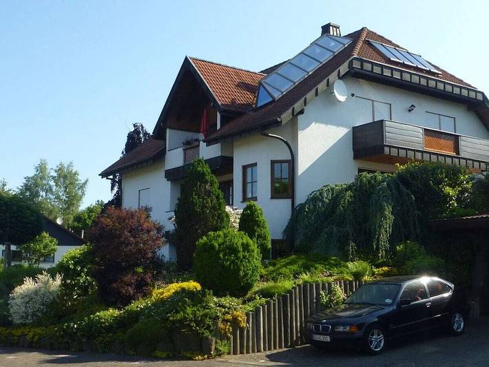 Ferienhaus für 4 Personen, mit Balkon und Garten in Hilders