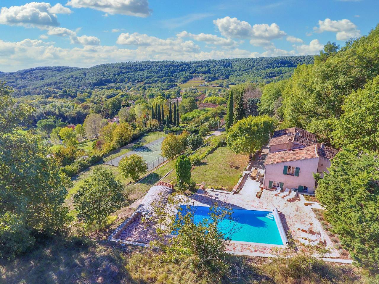 Villa avec court de tennis et piscine à Salernes in Montbarla, Tarn-et-Garonne