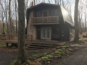 Log Cabin for 5 Guests in Garrett County, Maryland, Picture 2