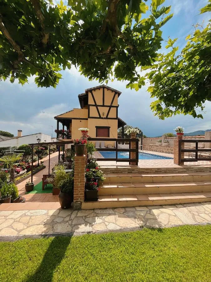 Apartamento de vacaciones para 4 personas, con jardín además de vistas y piscina - 1