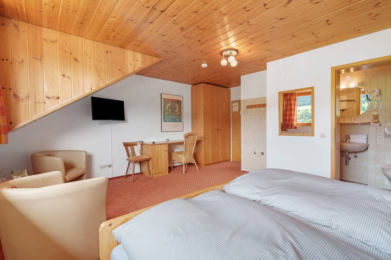 Zimmer 'Deluxezimmer 2' mit Bergblick, Gemeinschaftsterrasse und Wi-Fi in Glottertal, Südschwarzwald