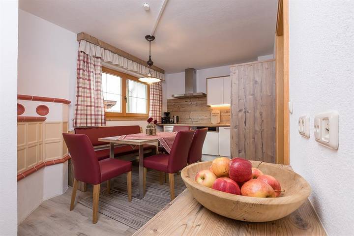 Bauernhaus für 5 Personen, mit Balkon und Ausblick, mit Haustier in Innsbruck und Umgebung - 4