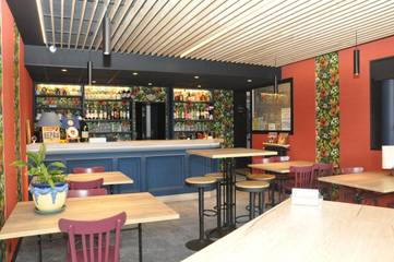 Hôtel pour 4 personnes, avec terrasse à Bagnols